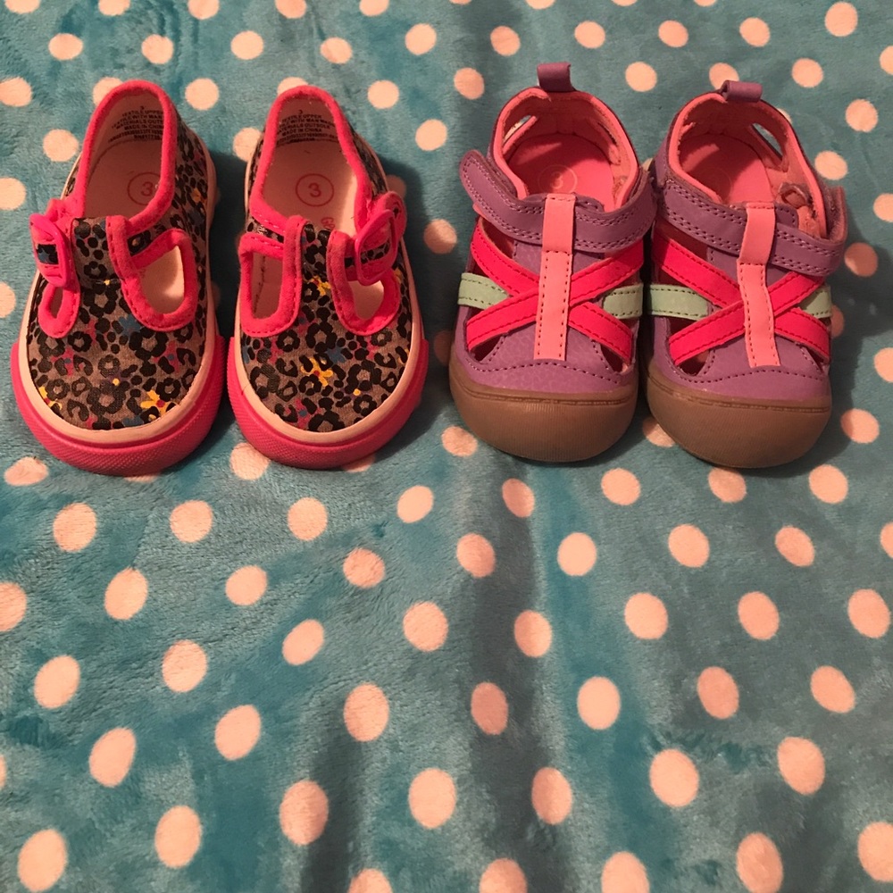 🌟2 Pair Oshkosh Shoes🌟